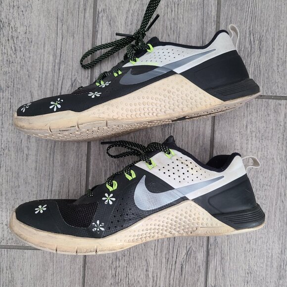 Nike Flywire women's black white and neon yellow training sneakers size 7.5 - Picture 9 of 12